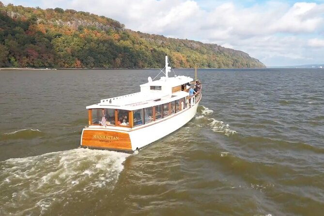 new-york-afternoon-fall-foliage-cruise-with-lunch