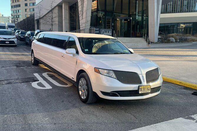 new-york-city-airport-arrival-transfer-by-limo-lga-jfk-ewr-2