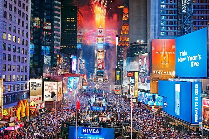 new-york-city-at-night-bus-tour