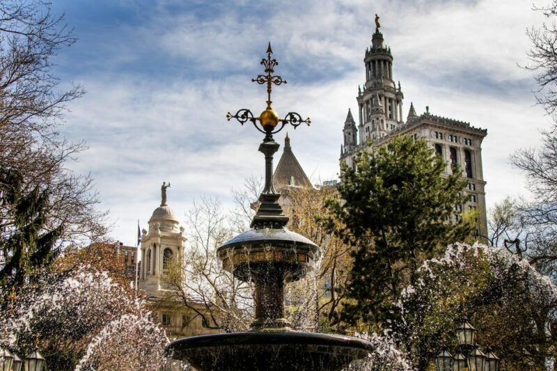 New York City: Brooklyn Bridge and Manhattan Guided Tour - Why This Tour Works Well