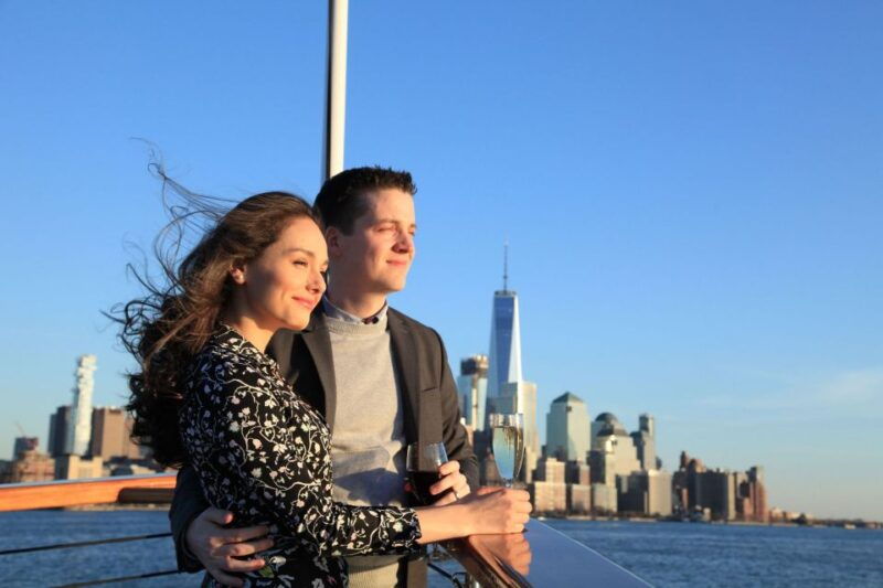 new-york-city-champagne-and-cheese-pairing-cruise
