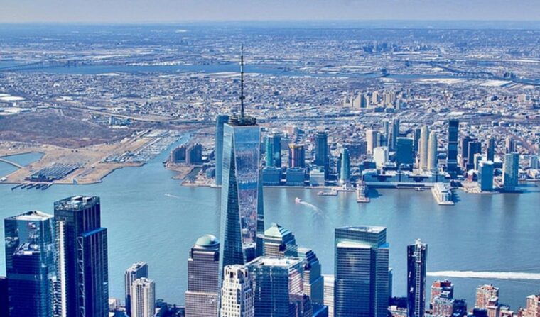 new-york-city-city-highlights-bus-tour-with-stops