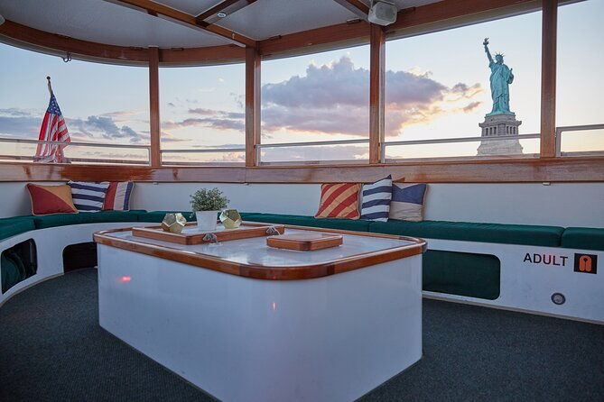 new-york-city-day-cruise-by-statue-of-liberty-on-small-yacht-2