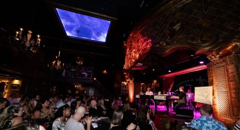 new-york-city-dueling-pianos-show