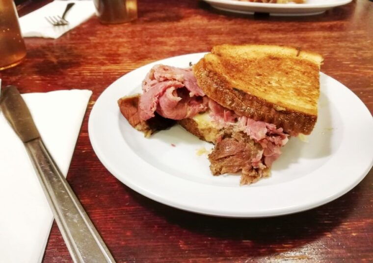 new-york-city-flatiron-food-history-and-architecture-tour