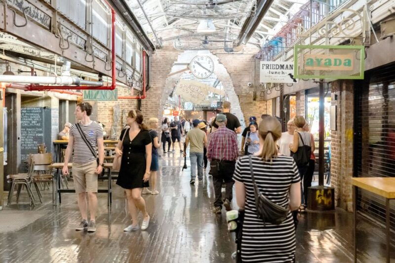 new-york-city-guided-bus-tour-at-night