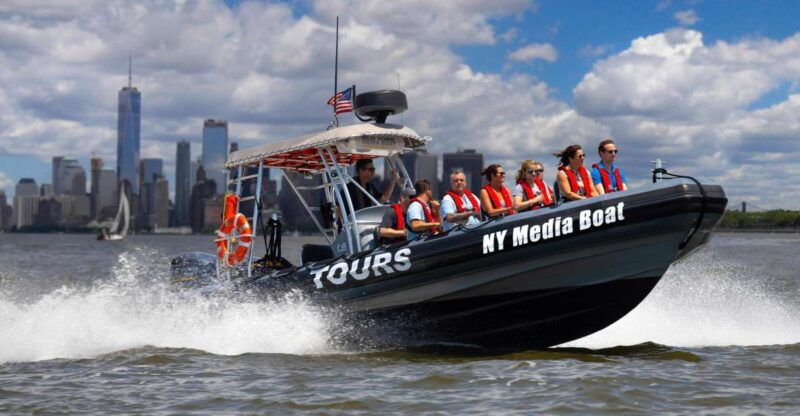 new-york-city-harbor-speedboat-tour