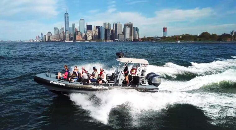 new-york-city-harbor-speedboat-tour