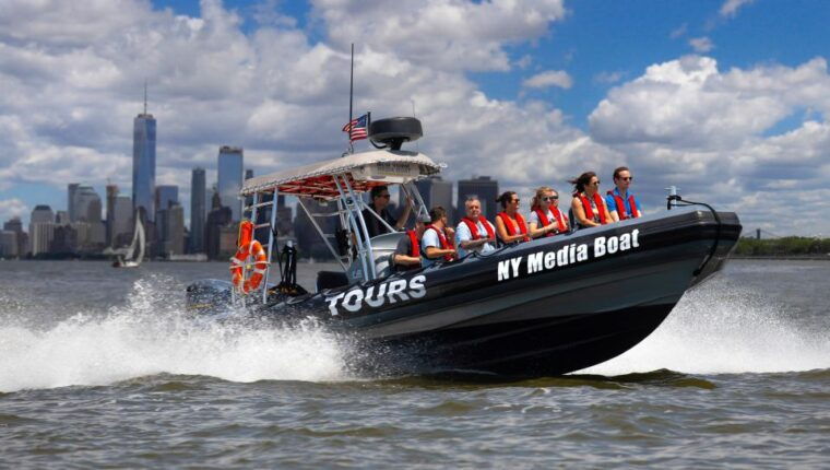 new-york-city-harbor-speedboat-tour
