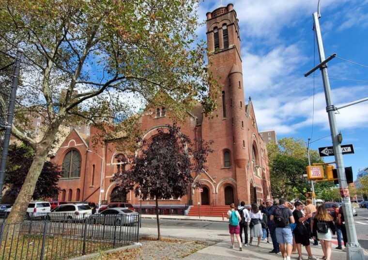 new-york-city-harlem-gospel-experience-walking-tour