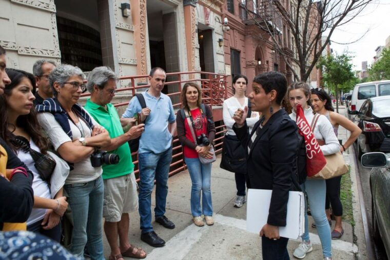 new-york-city-harlem-gospel-experience-walking-tour