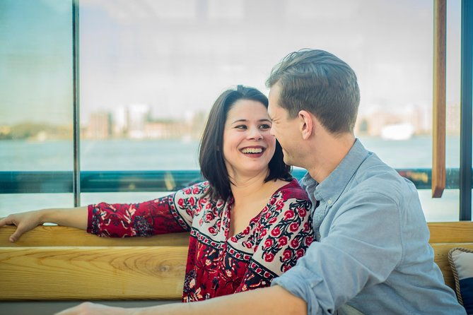 new-york-city-holiday-brunch-cruise-on-classic-boat