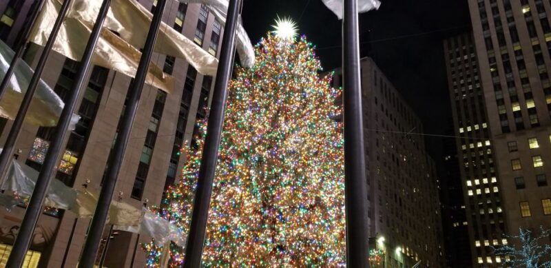 new-york-city-holiday-lights-extravaganza-walking-tour