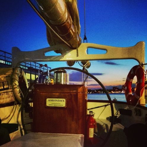 new-york-city-lights-schooner-cruise