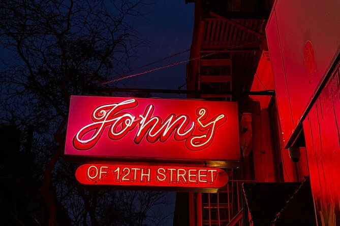 new-york-city-mafia-and-local-food-tour-led-by-nypd-guides