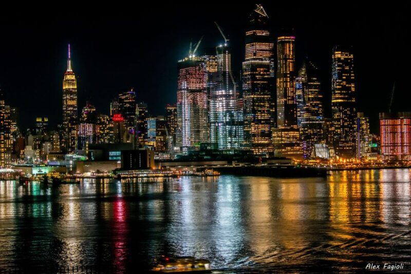 New York City: Night Skyline Bus Tour with Pizza Slice - Key Points