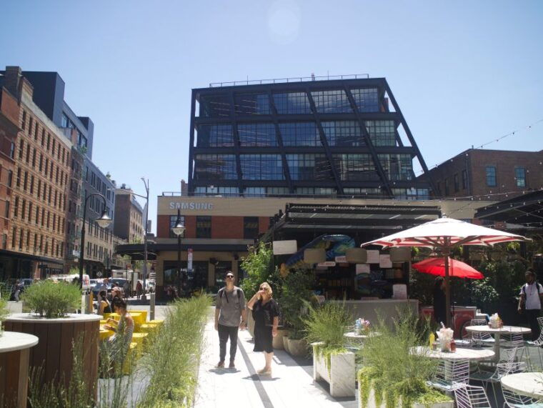 new-york-city-private-experience-see-the-best-w-a-local