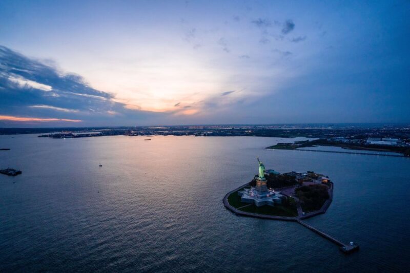 New York City: Scenic Helicopter Tour & Airport Transfer - Who Is This Tour Best For?