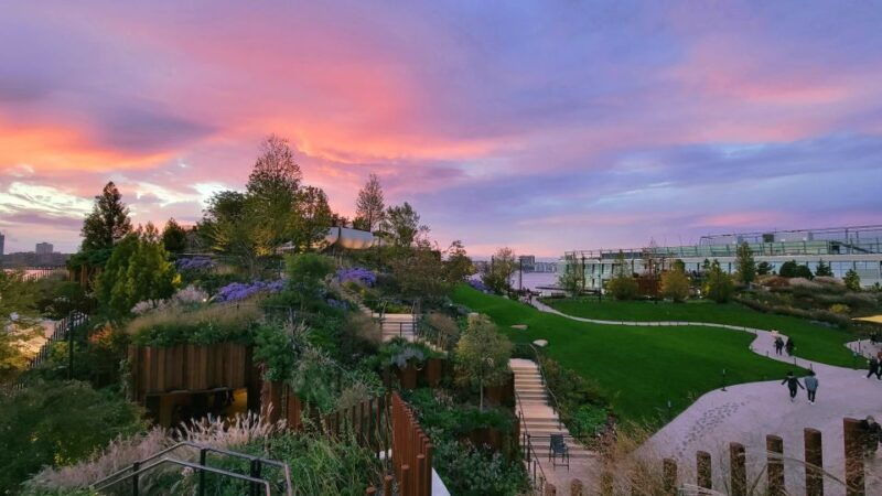 new-york-city-secrets-of-high-line-park-walking-tour