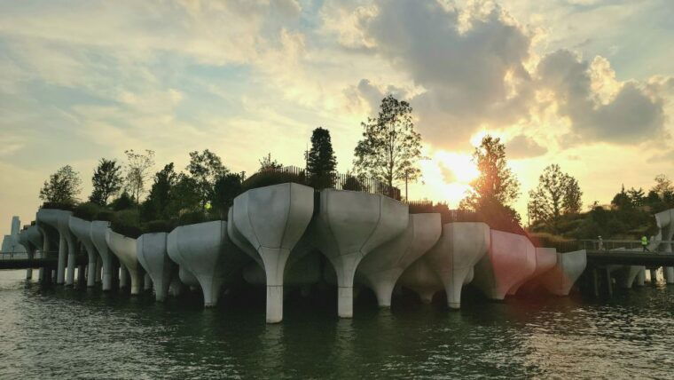 new-york-city-secrets-of-high-line-park-walking-tour