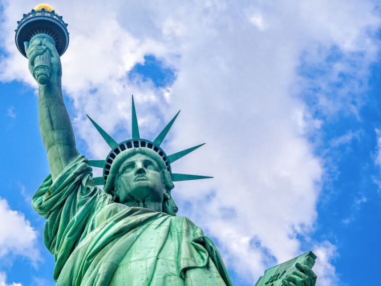 new-york-city-statue-of-liberty-ellis-island-guided-tour