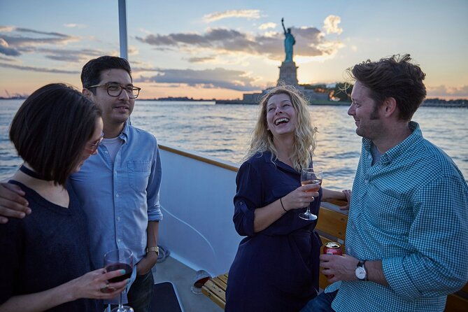 new-york-city-sunset-cocktail-cruise-on-small-yacht