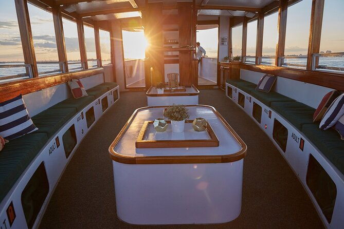 new-york-city-sunset-cocktail-cruise-on-small-yacht