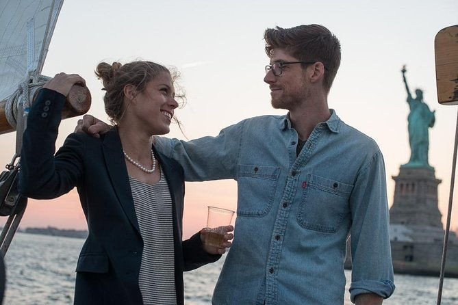 new-york-city-sunset-sail-to-the-statue-of-liberty