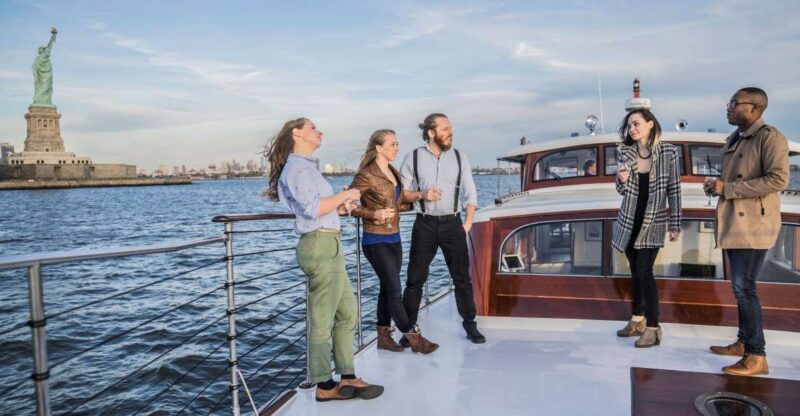 new-york-city-sunset-yacht-cruise-on-full-moon