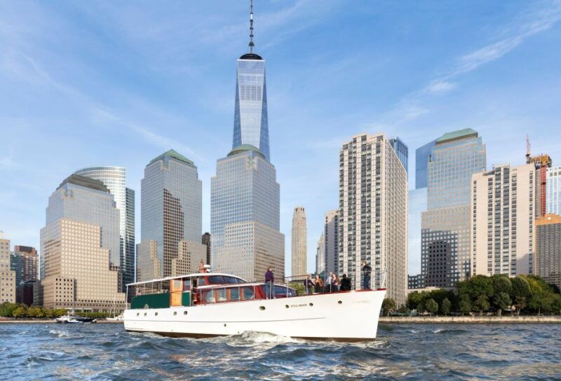 new-york-city-sunset-yacht-cruise-on-full-moon