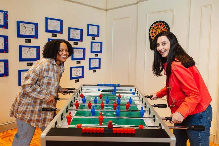 new-york-city-the-friends-experience-entry-ticket