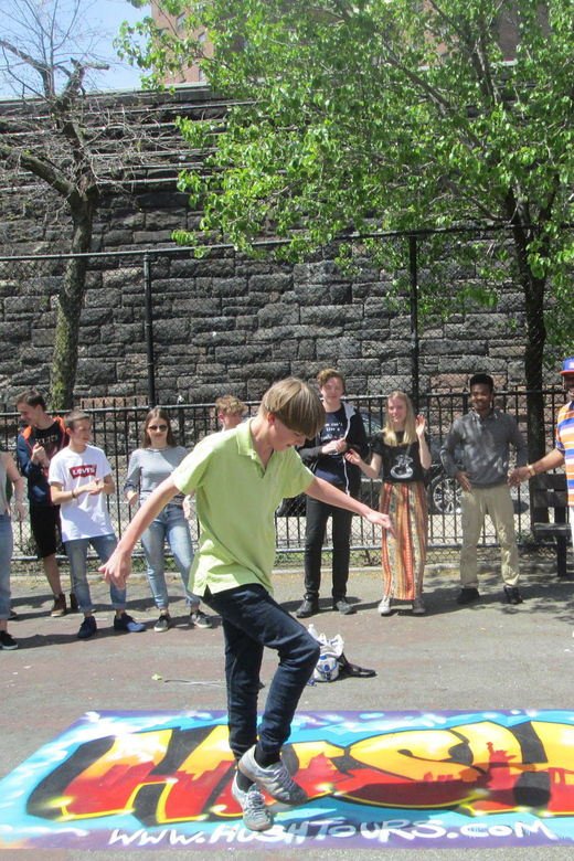 new-york-city-walk-this-way-harlem-hip-hop-walking-tour