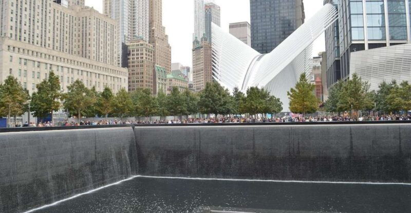 new-york-city-wall-street-and-9-11-memorial-walking-tour