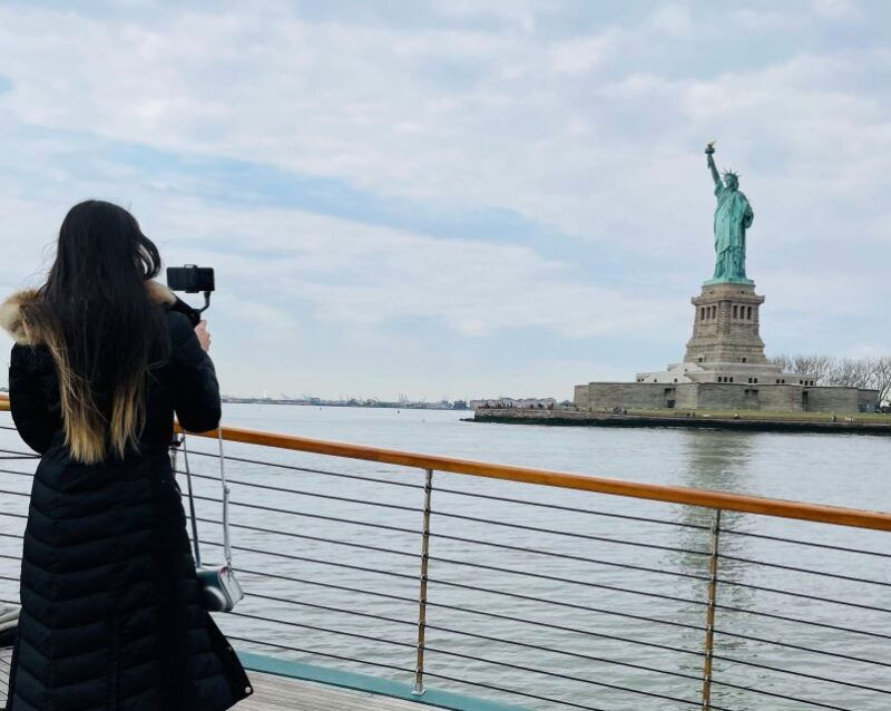 new-york-city-weekend-holiday-brunch-cruise