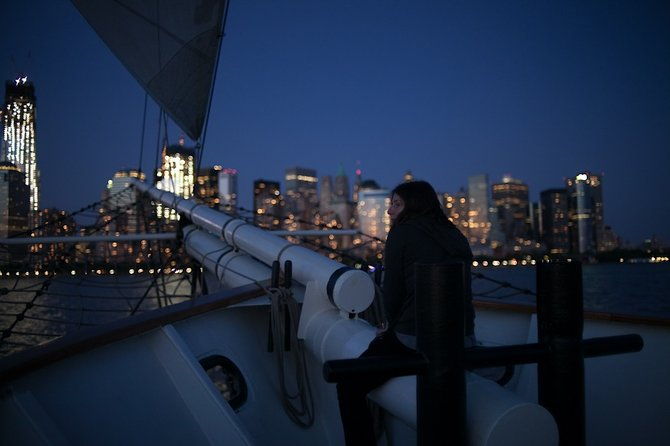 new-york-harbor-wine-and-jazz-sail-aboard-clipper-city