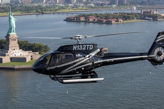 new-york-helicopter-tour-ultimate-manhattan-sightseeing