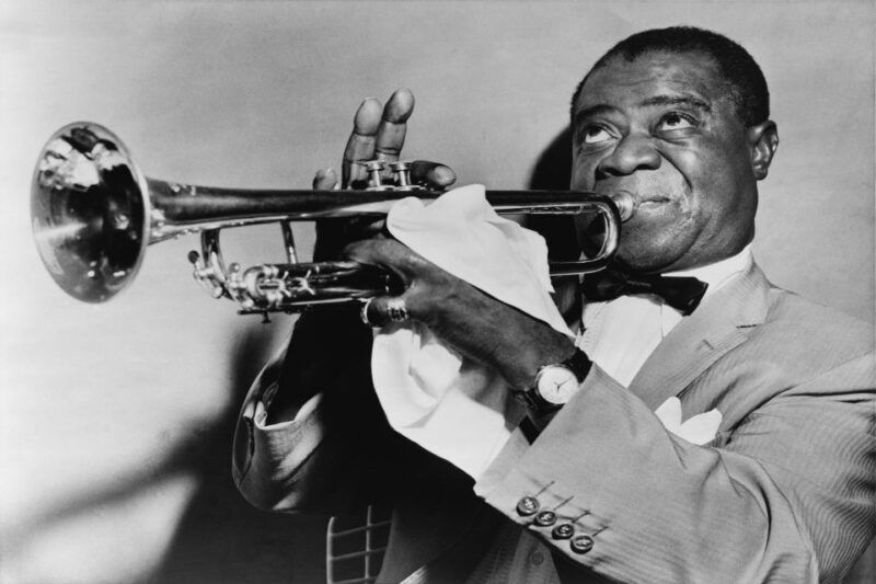 new-york-louis-armstrong-private-walking-tour-with-concert