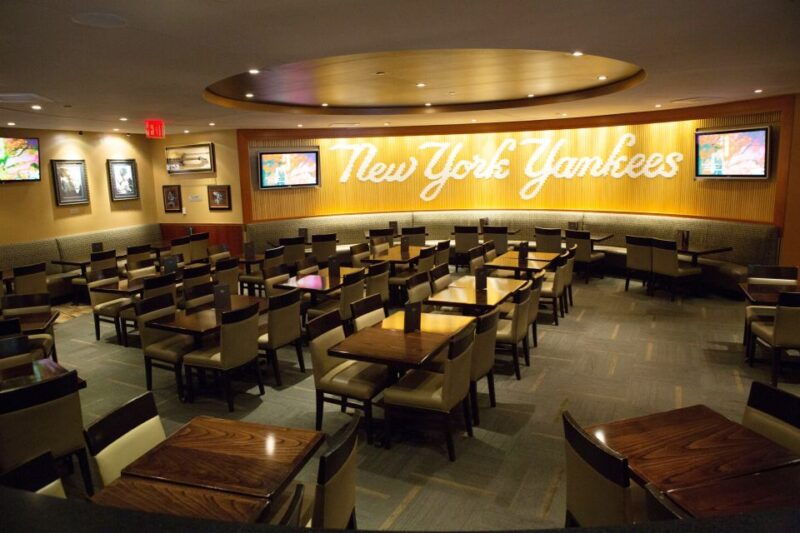 new-york-meal-at-hard-rock-cafe-yankee-stadium