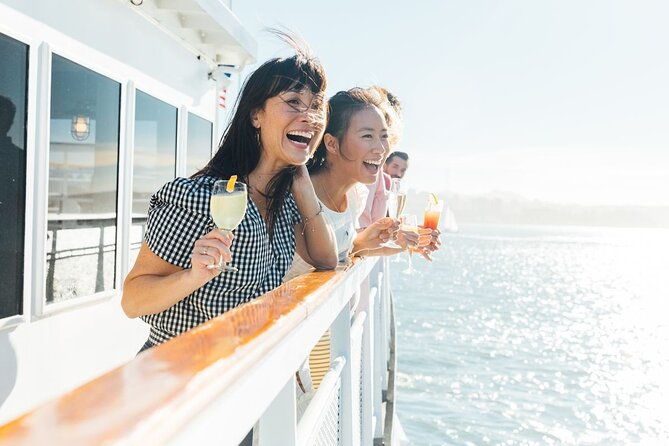 new-york-signature-bottomless-mimosa-brunch-in-cruise-pier-15