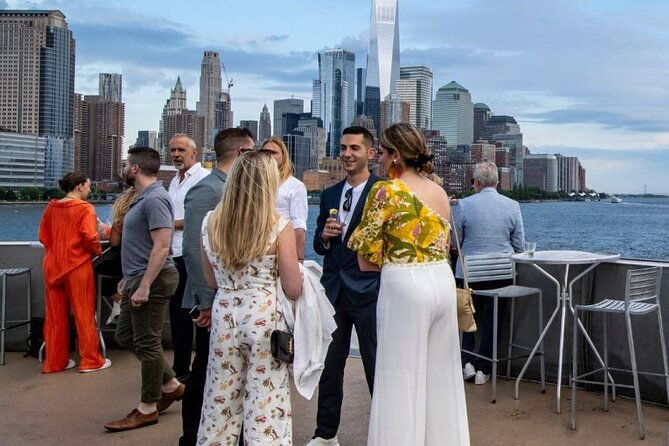 new-york-signature-bottomless-mimosa-brunch-in-cruise-pier-15