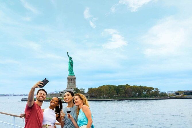 new-york-signature-bottomless-mimosa-brunch-in-cruise-pier-15