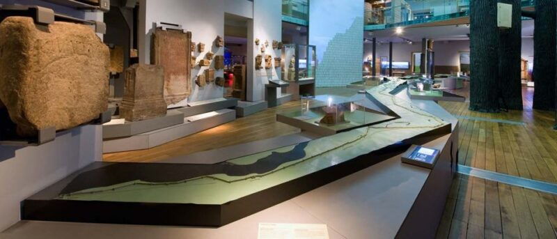 newcastle-hadrians-wall-and-roman-fort-half-day-tour
