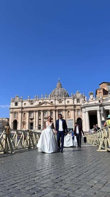 Newlywed couples blessing during Pope Leone XIV audience - Key Points: