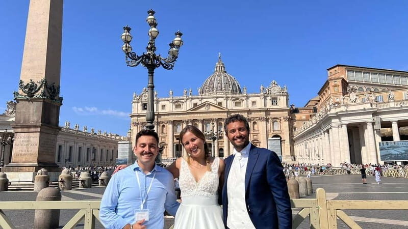 Newlywed couples blessing during Pope Leone XIV audience - Whats Included and Why It Matters
