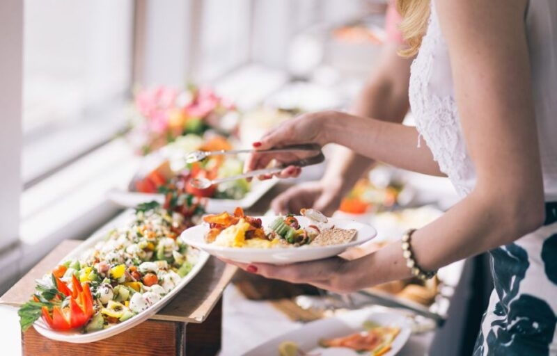 newport-beach-champagne-and-brunch-buffet-cruise