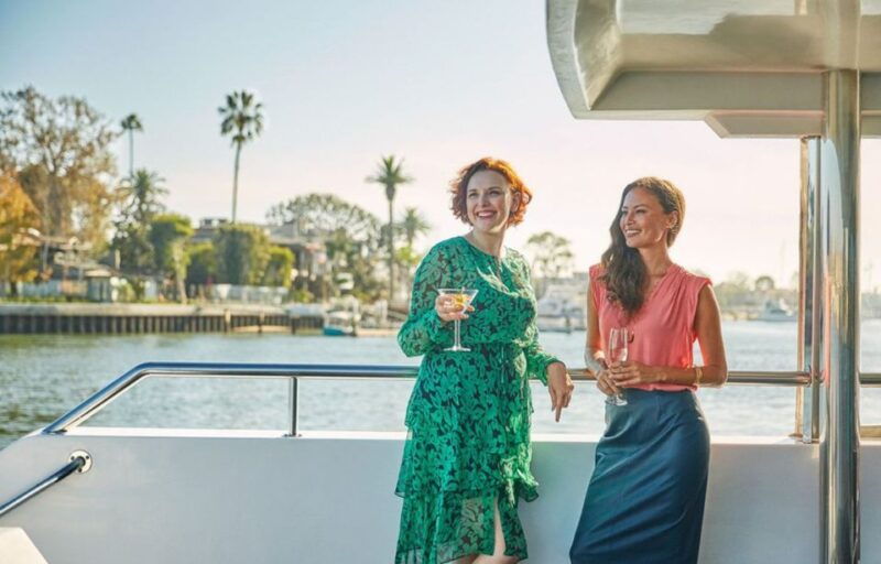 newport-beach-champagne-and-brunch-buffet-cruise