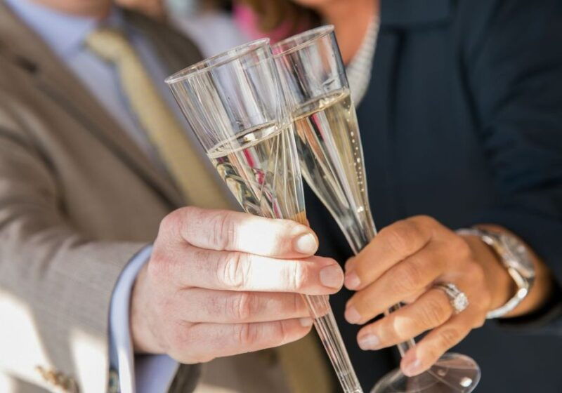 newport-beach-christmas-eve-buffet-brunch-or-dinner-cruise