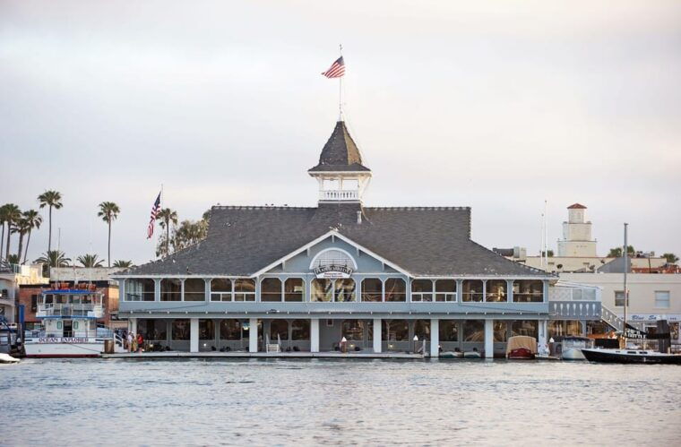 newport-beach-electric-boat-rental
