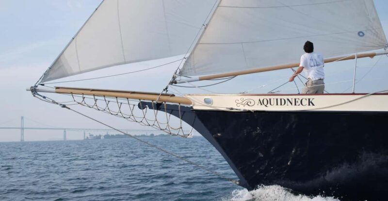 newport-day-sail-on-narragansett-bay-aboard-aquidneck