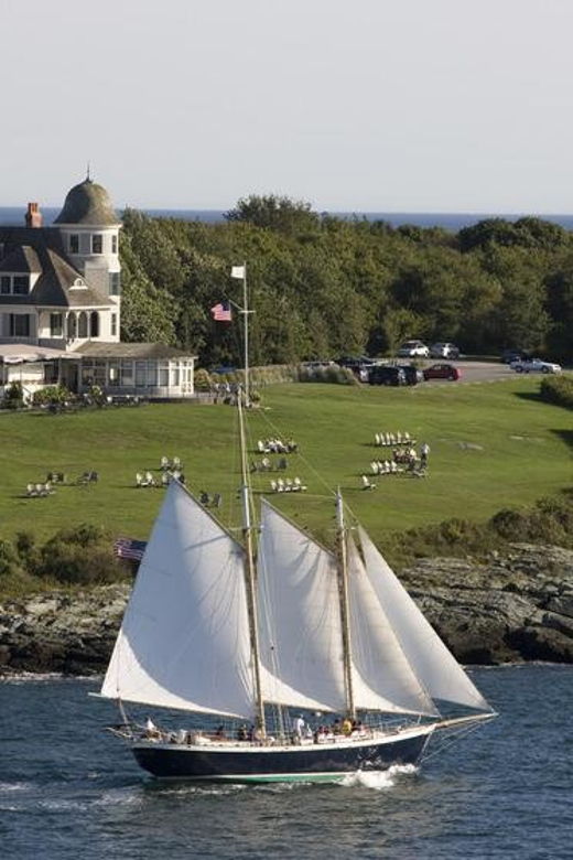 newport-day-sail-on-narragansett-bay-aboard-aquidneck